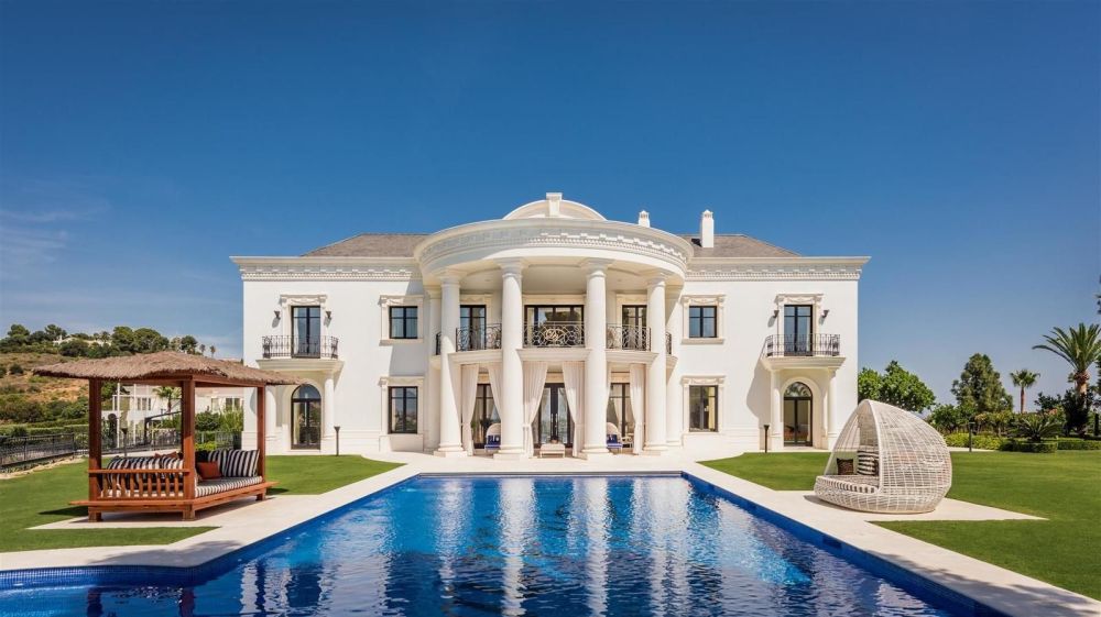 Mansion on top of Hacienda las Chapas!