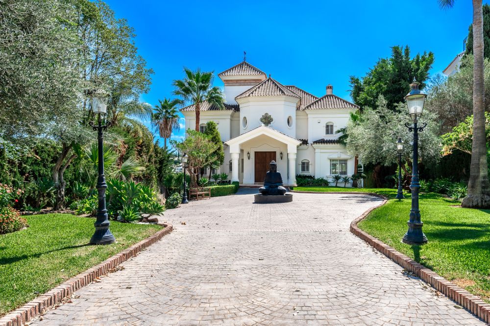 Villa en venta en Los Naranjos Golf, Marbella