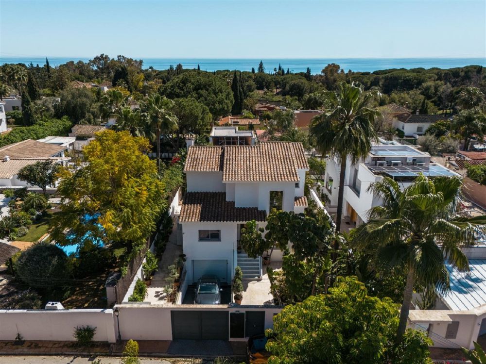 Charming Andalucian villa in Nagueles, on the Golden Mile close to Marbella center!