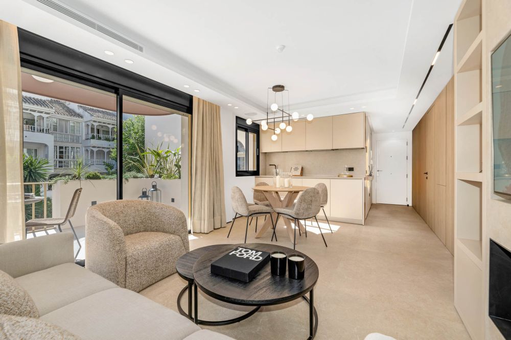 Utsökt renoverad lägenhet nära Puerto Banus och stranden!