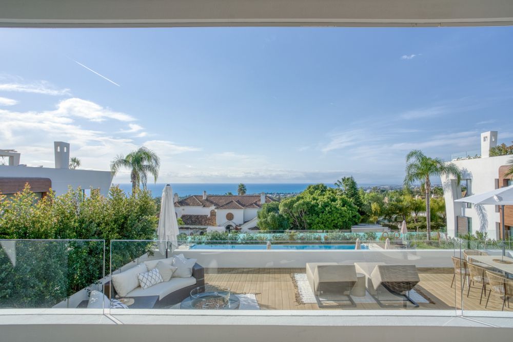 Luxurious Four-Bedroom Duplex in Prestigious Sierra Blanca, Marbella