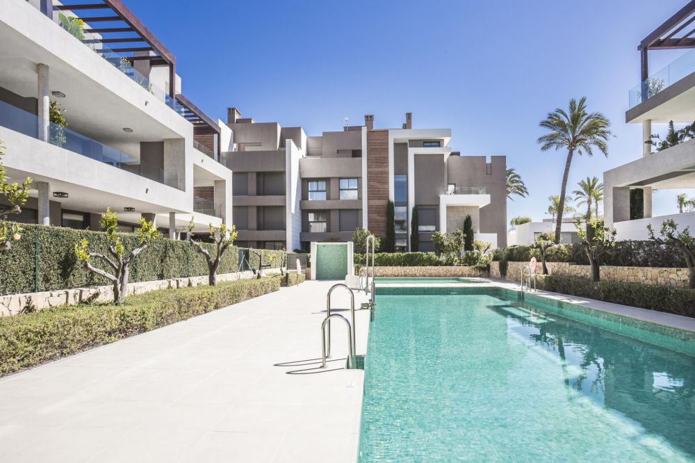 Stylish apartment with a large wonderful terrace in Cancelada!