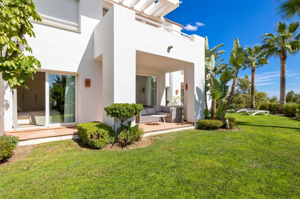 ¡Maravilloso apartamento vacacional junto al resort Alcazaba Lagoon!