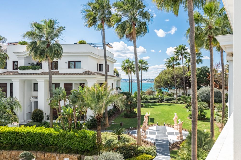 Elégant Appartement de premier étage dans le prestigieux Plage de Doncella