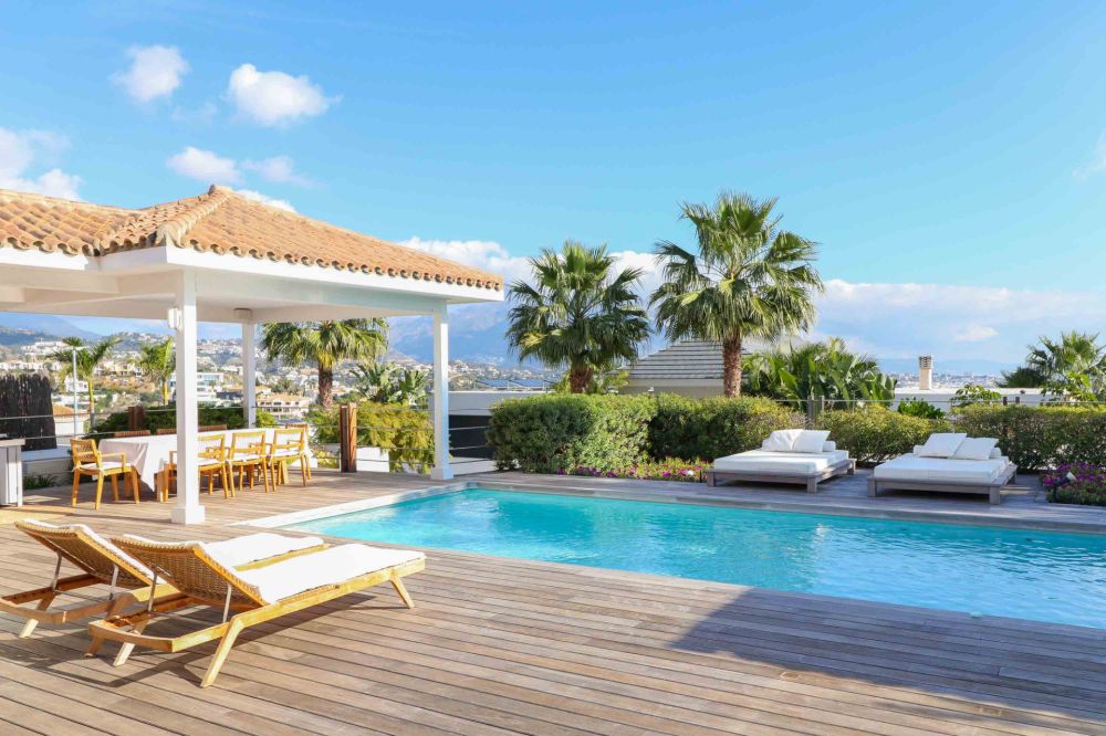 Charming villa with all living area on one level in La Alquería, Benahavís!