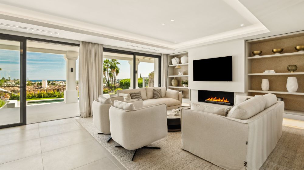 Luxury designer villa in Nueva Andalucia!