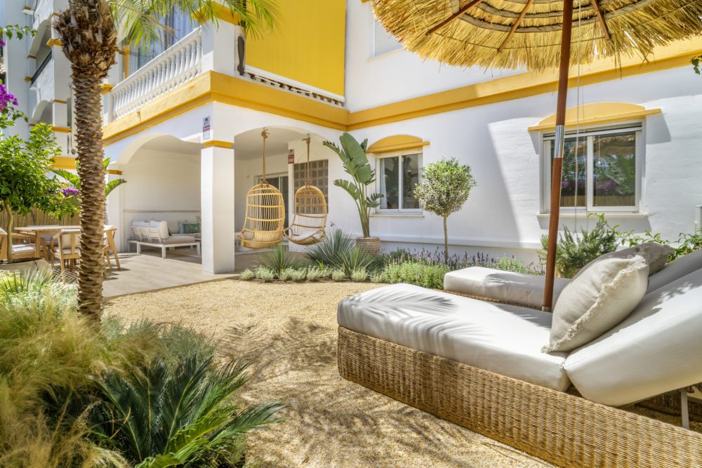 Refurbished ground floor apartment in La Dama de Noche, walking distance to Puerto Banus!