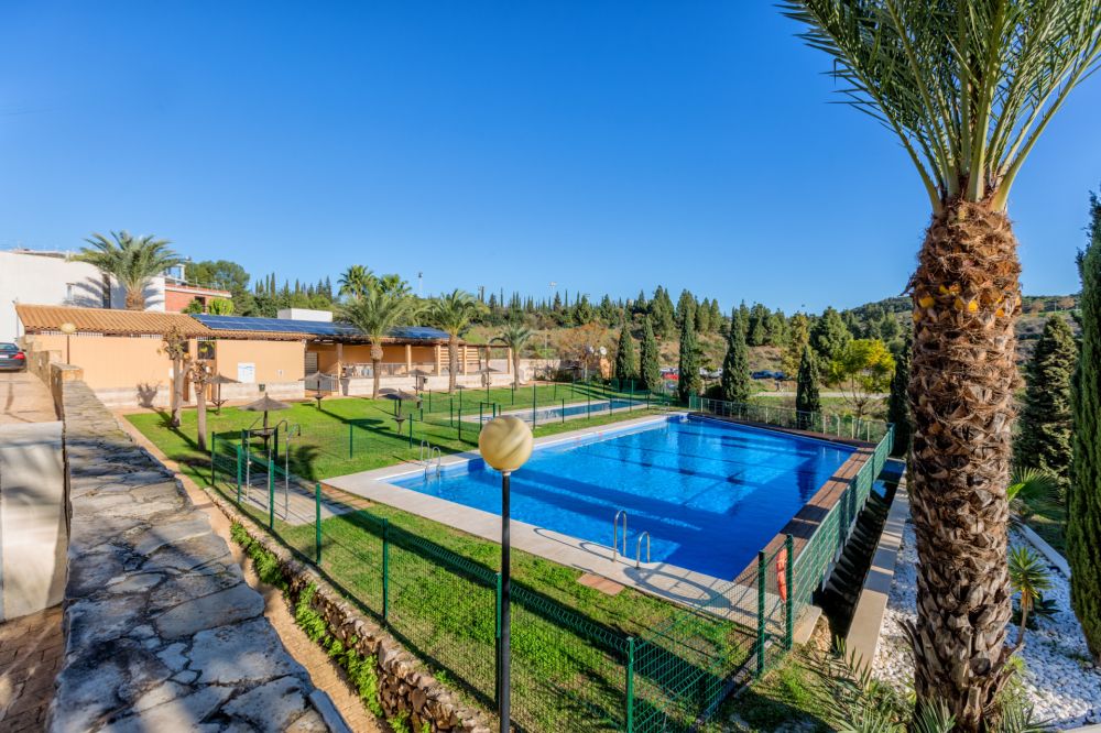 ¡Fantástica CASA PAREADA BAJADA DE PRECIO!!