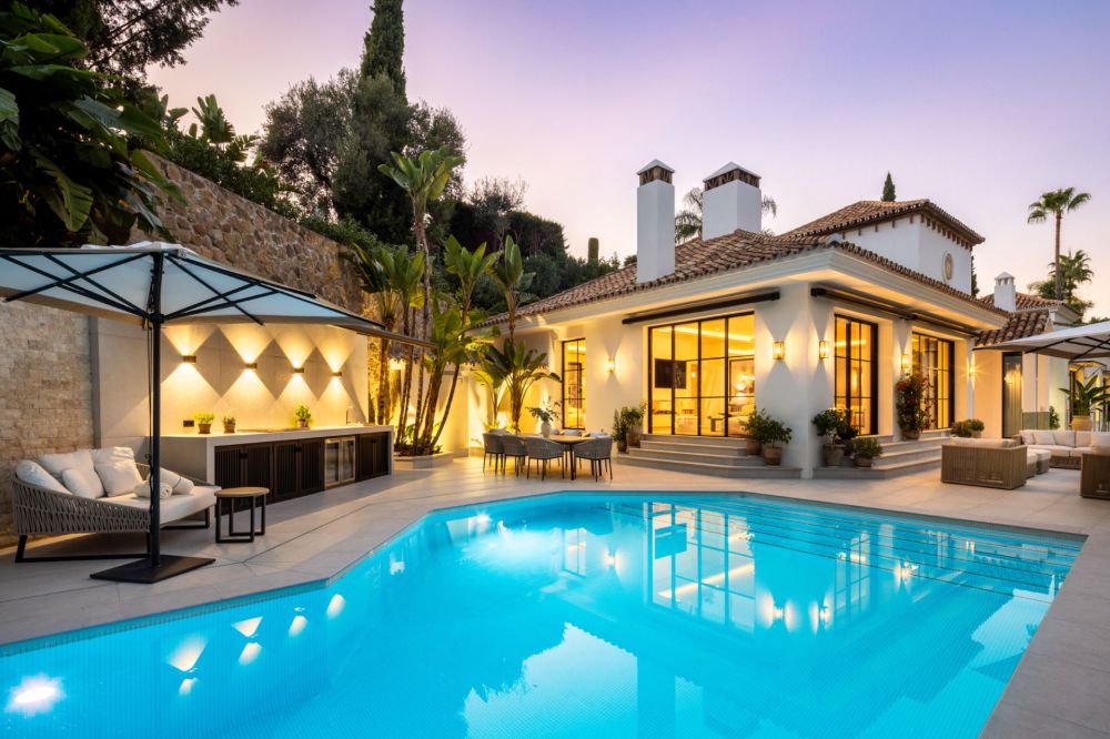 Villa exceptionnelle dans la résidence sécurisée d’El Herrojo, à côté du golf de La Quinta !