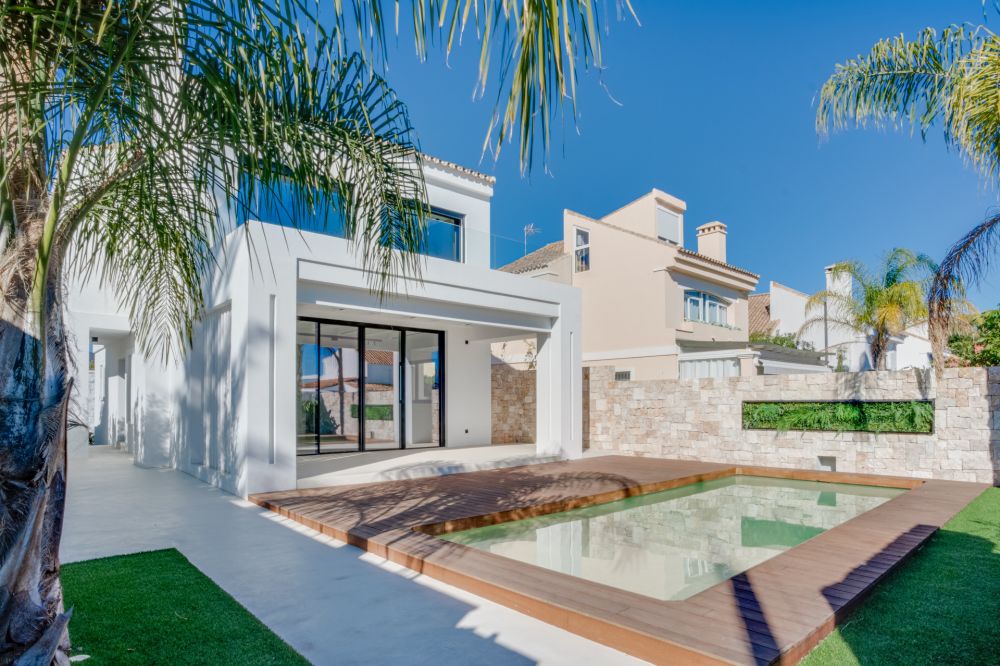 Superbe villa de style contemporain située à Costalita, Estepona