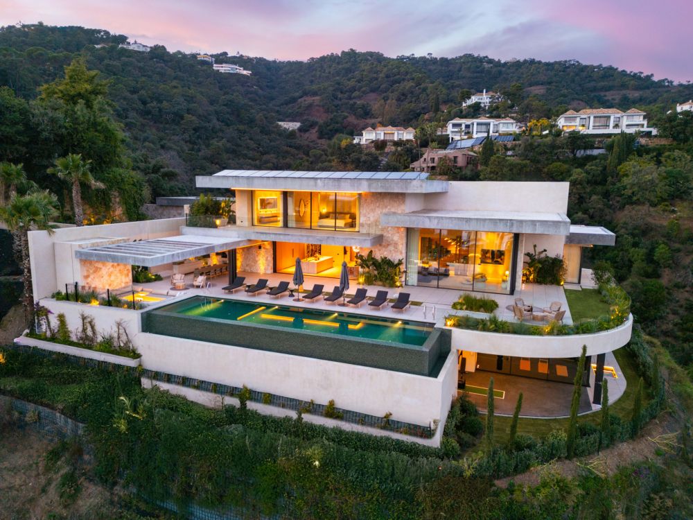 Spectacular Contemporary Villa with Panoramic Sea Views in El Madroñal, Benahavís