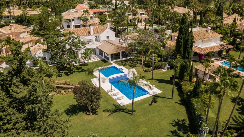 Fascinating Villa with a Prime Location in La Cerquilla