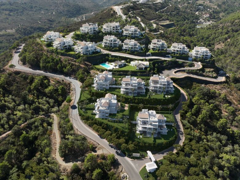 Exquisite luxury apartments located around the Marbella Club golf course!