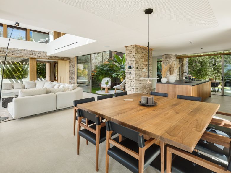 An architectural masterpiece! One of the coolest villas currently on the market in Marbella!