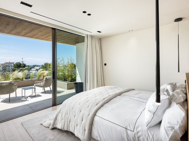 An architectural masterpiece! One of the coolest villas currently on the market in Marbella!