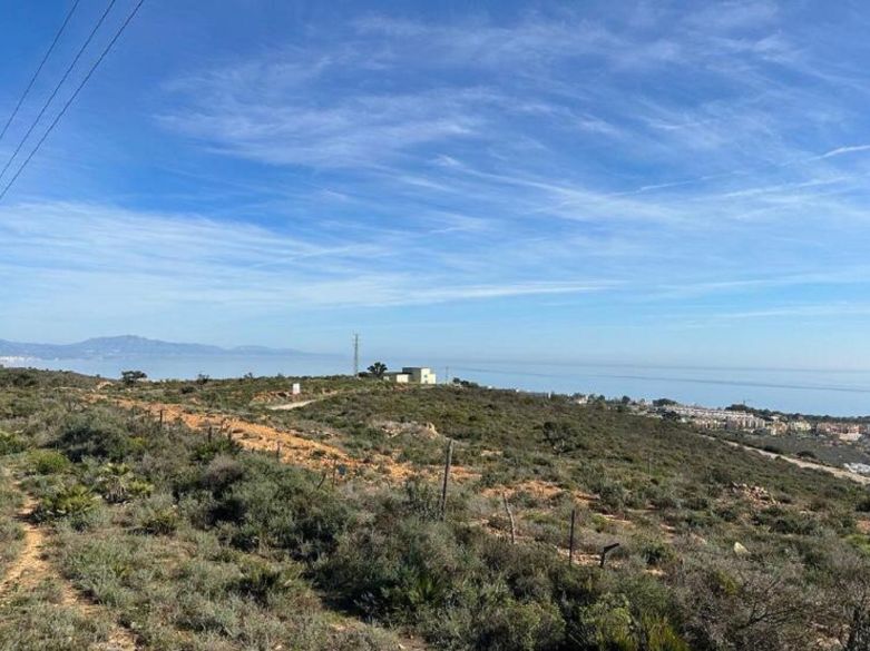 Oportunidad de inversión para desarrolladores - parcela con vistas panorámicas cerca de Sotogrande!