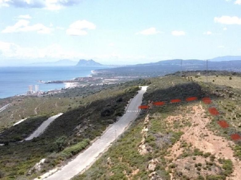 Oportunidad de inversión para desarrolladores - parcela con vistas panorámicas cerca de Sotogrande!