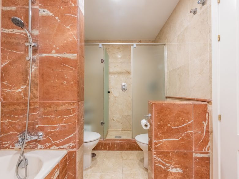 Exquisite beachside penthouse boasting a sprawling solarium terrace!