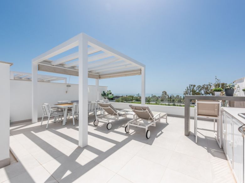 Stunning penthouse with fabulous terraces, sea views and elegant design. Walking distance to all amenities and the beach!