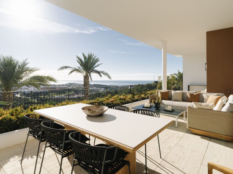 Apartamento de golf en primera línea que ofrece vistas al mar y estilo de vida de cinco estrellas en Finca Cortesin, Casares!
