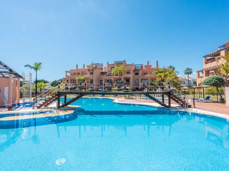 Ideal holiday apartment in the sough after beachside community of Hacienda del Sol!