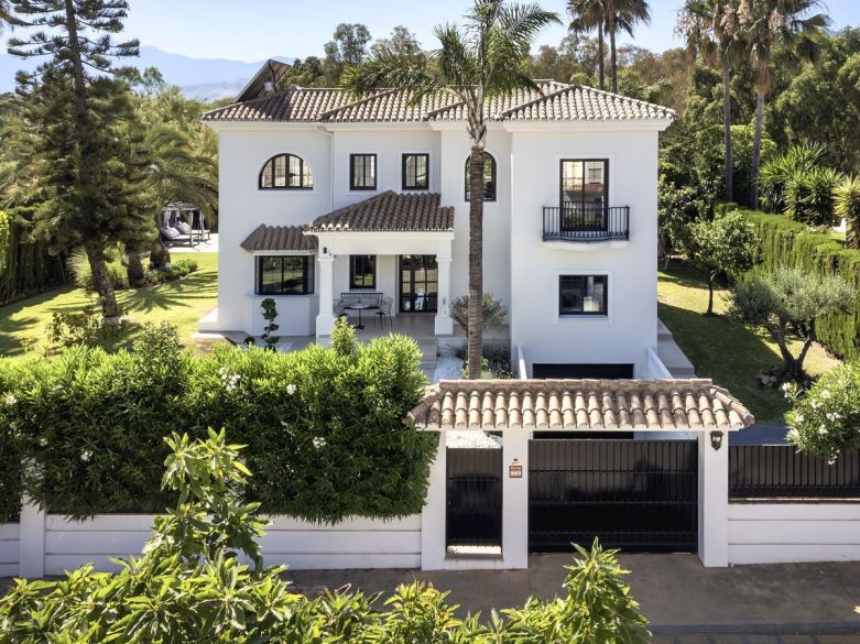Very pretty - and completly refurbished - villa in Monte Biarritz.