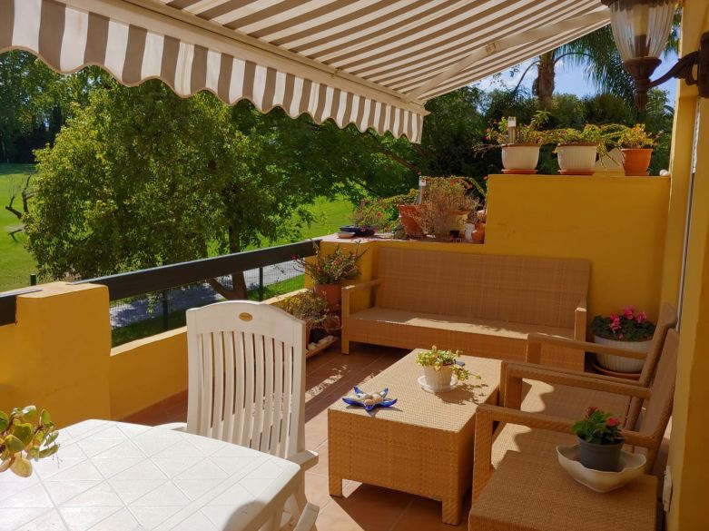 Elegant Frontline Golf Duplex Penthouse in Guadalmina Alta