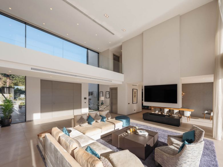 Villa de lujo recién construida en El Madroñal, en las colinas de Benahavís.