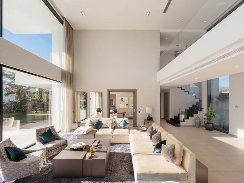 Villa de lujo recién construida en El Madroñal, en las colinas de Benahavís.