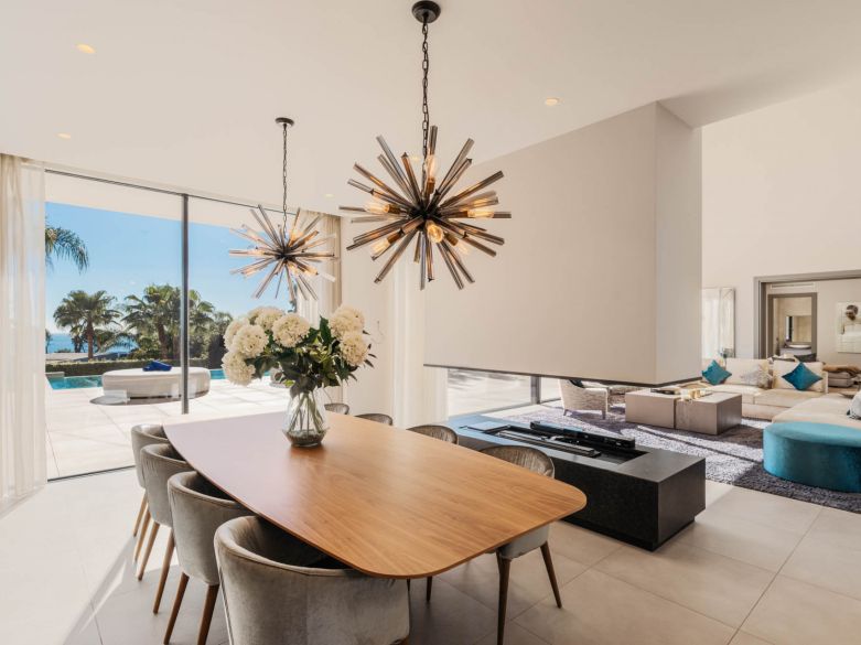 Villa de lujo recién construida en El Madroñal, en las colinas de Benahavís.