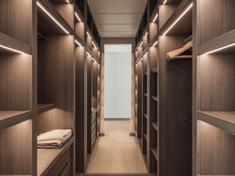 Villa de lujo recién construida en El Madroñal, en las colinas de Benahavís.