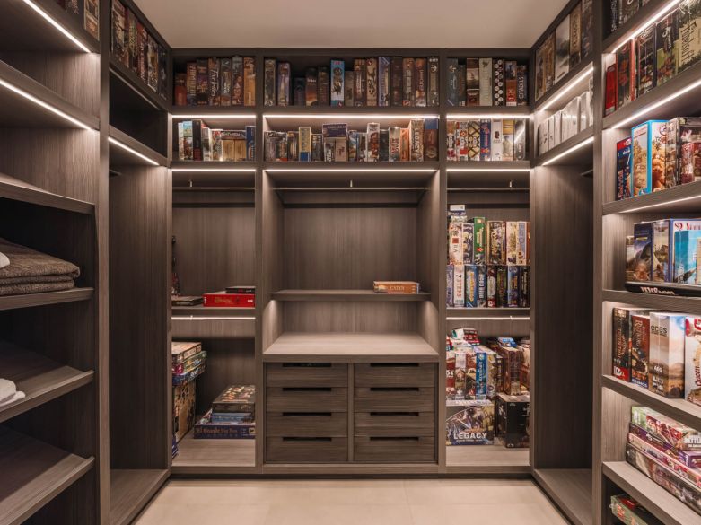 Villa de lujo recién construida en El Madroñal, en las colinas de Benahavís.