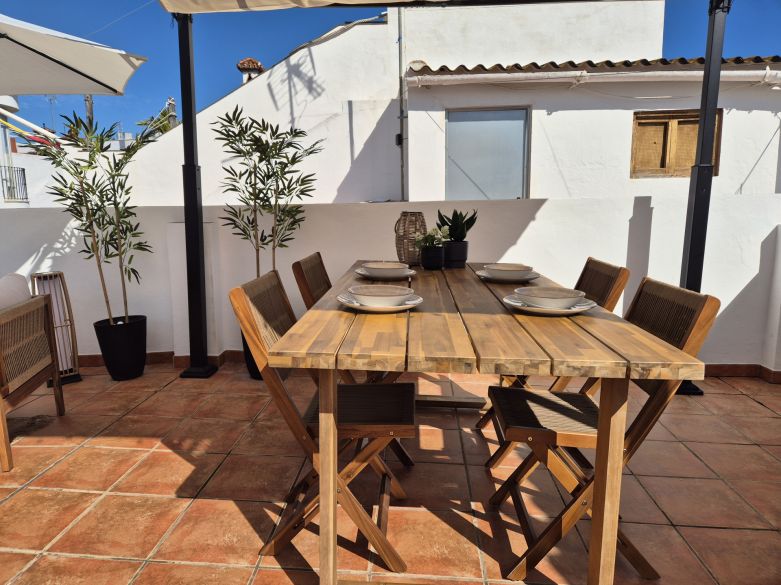 Charming partly renovated apartment in Estepona’s old town.