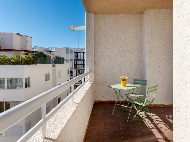 Apartment in the centre of Marbella, on the second line of the beach