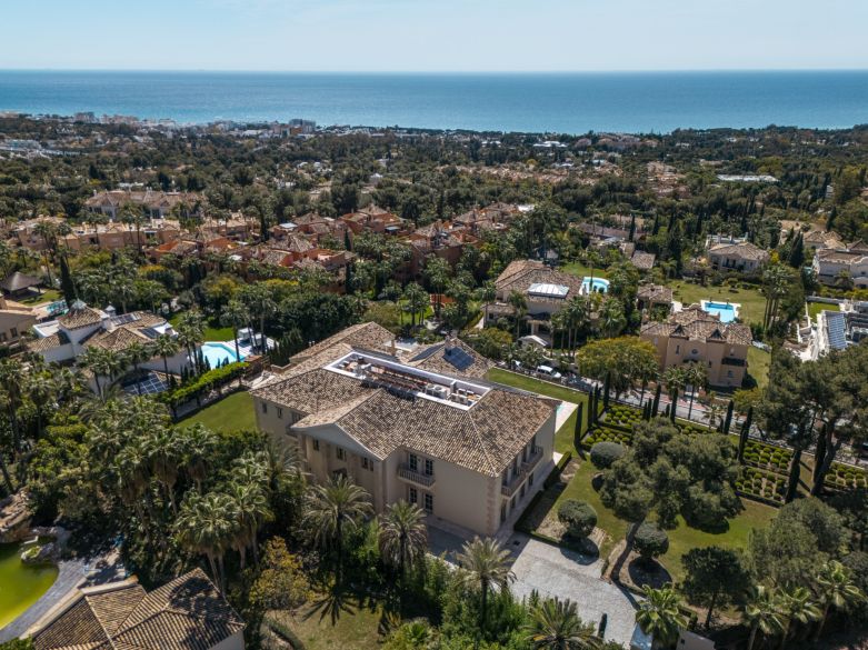 Palatial Villa in Sierra Blanca!