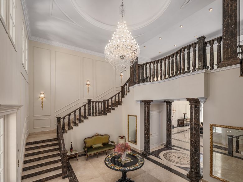 Palatial Villa in Sierra Blanca!