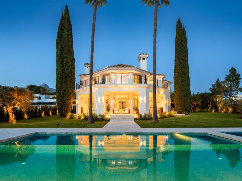 Cozy and Elegant Villa in Nueva Andalucia!