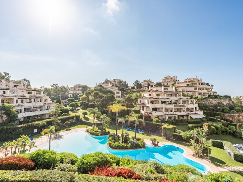 Beautiful Apartment in Capanes del Golf – A Lifestyle of Comfort and Prestige