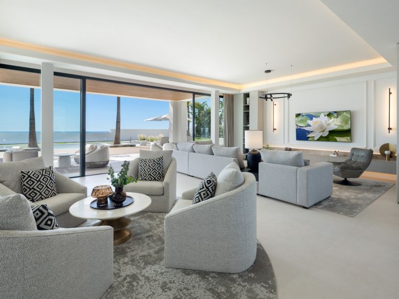 Villa de luxe avec vue panoramique à Monte Halcones !