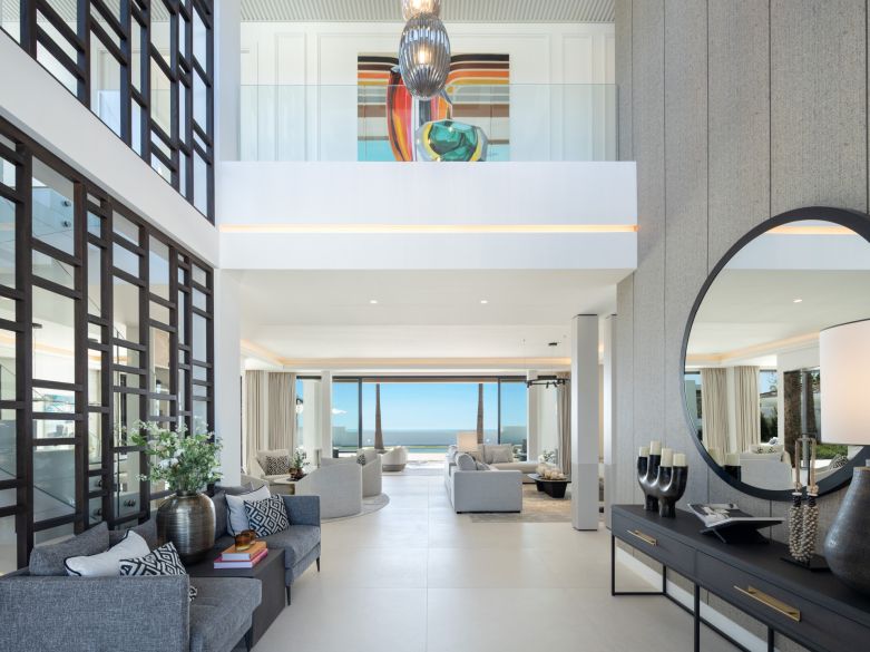 Villa de luxe avec vue panoramique à Monte Halcones !