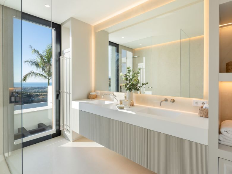Villa de luxe avec vue panoramique à Monte Halcones !