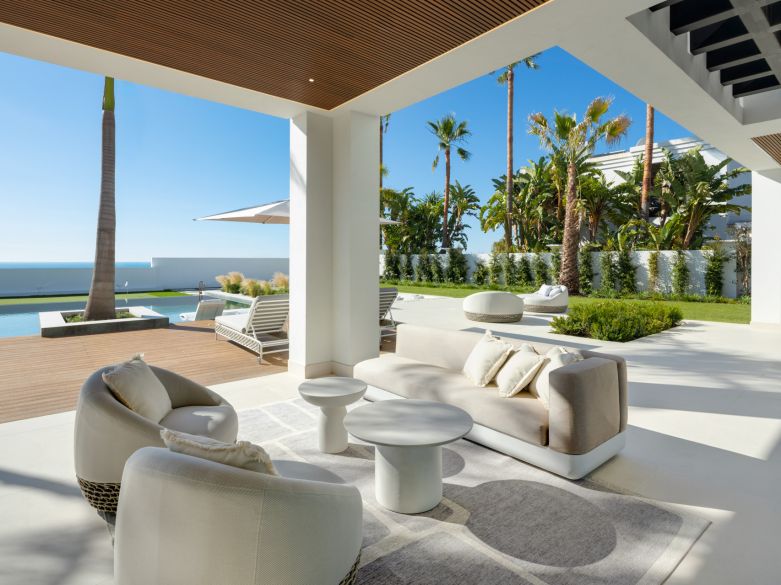 Villa de luxe avec vue panoramique à Monte Halcones !