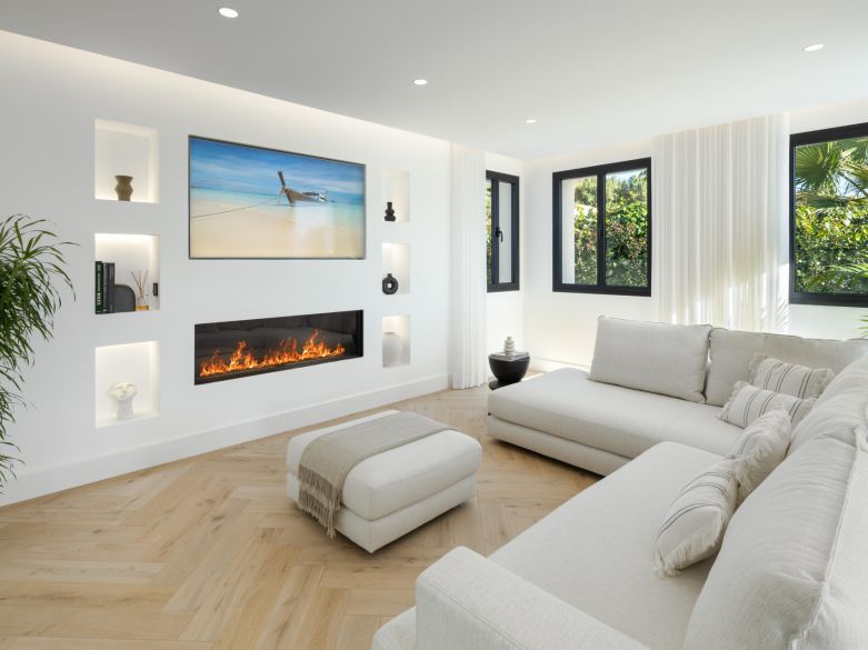 Superbe villa moderne avec piscine chauffée et vue sur la mer à Monte Halcones !