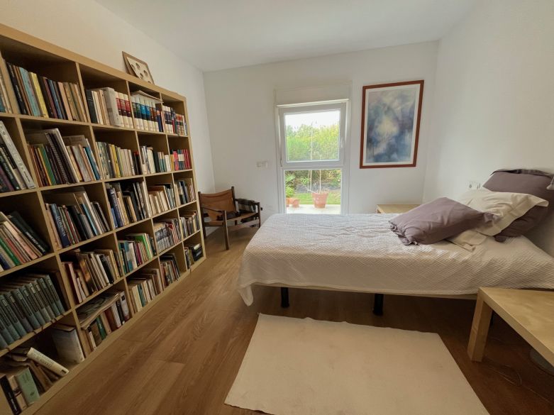 Apartamento en planta baja de 2 dormitorios en Atalaya