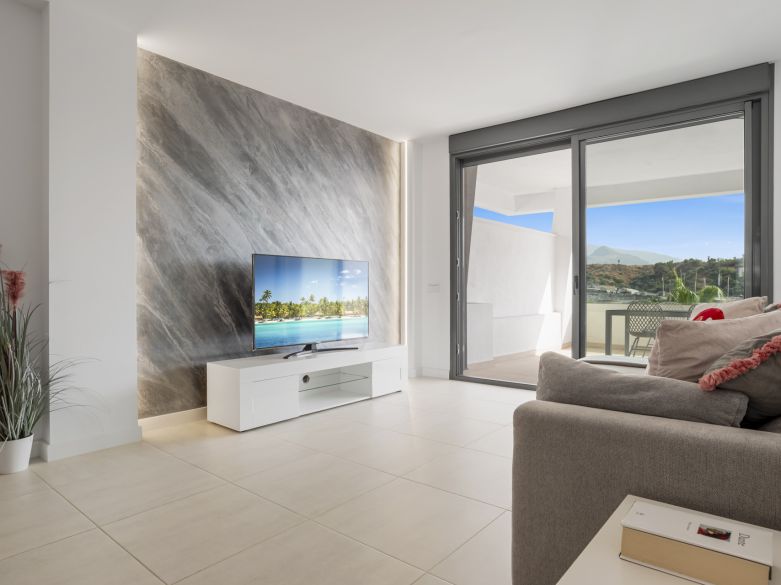 Modern & Spacious Penthouse in Vanian Green Village – Selwo area, Estepona