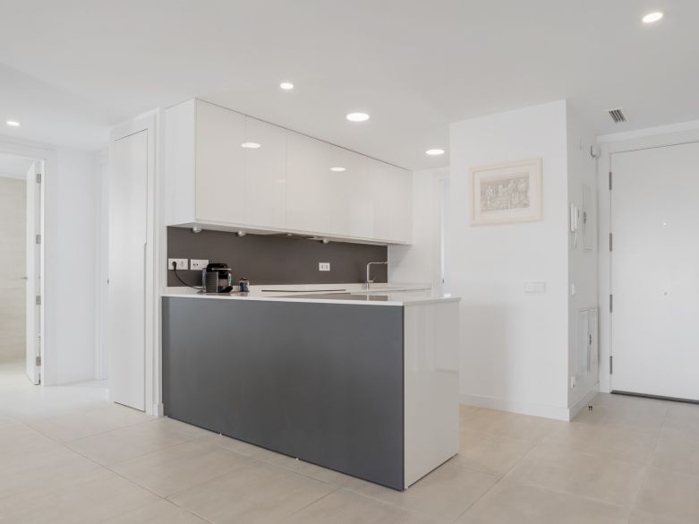 Modern & Spacious Penthouse in Vanian Green Village – Selwo area, Estepona
