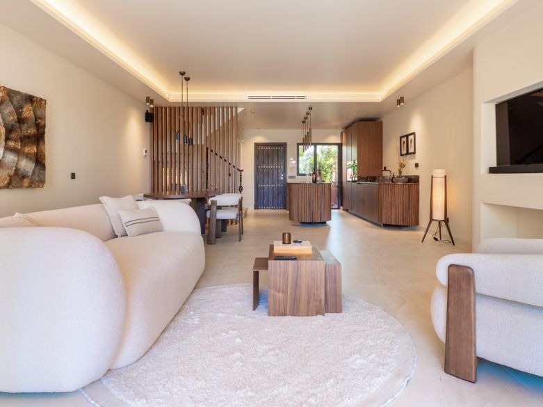 Exclusive Townhouse on Marbella's Golden Mile!