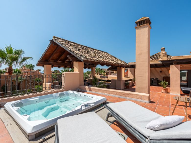 Incredible Solarium Terrace with Sea and Mountain Views  - Beachside Penthouse in Bahía Alcántara