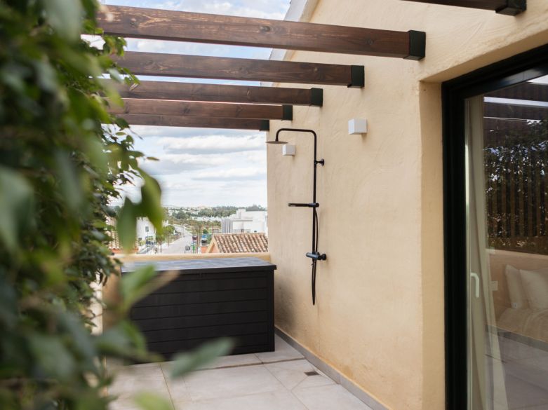 Atico duplex estilo escandinavo con 2 dormitorios