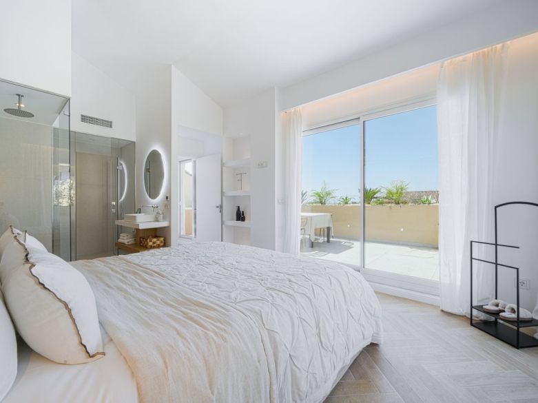 Atico duplex estilo escandinavo con 2 dormitorios